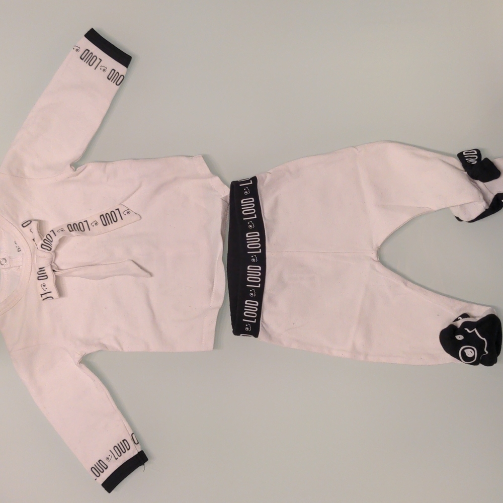 LOUD WHITE AND BLACK TWO PEICE